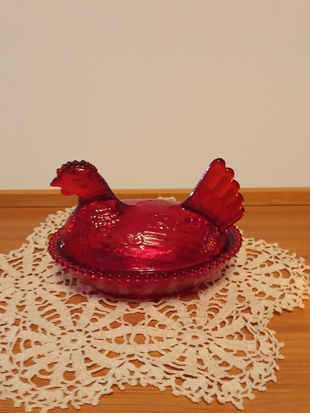 Vintage Inspired Red Glass Hen On Nest Dish -4.5 Inches Long